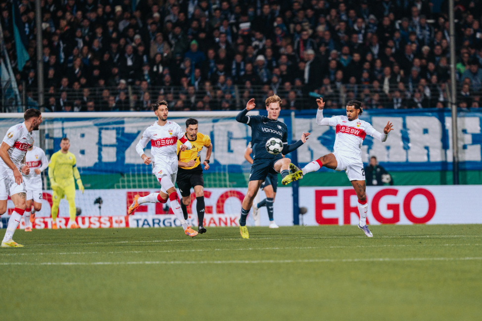 VfL Bochum vs VfB Stuttgart (00:00 &#8211; 04/12) | Xem lại trận đấu